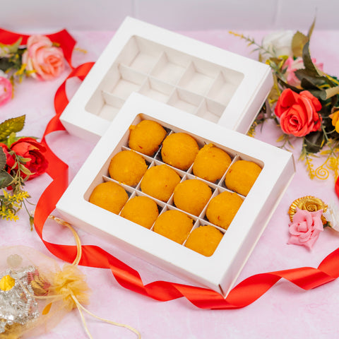 12 CAVITY CHOCOLATE BOX WITH SLIDER WINDOW SLEEVES IN WHITE (16*12*4 CM)(CK-12)