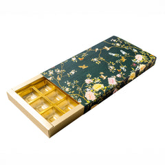 18 CAVITY SLIDER CHOCOLATE BOX WITH PRINTED SLEEVES AND GOLDEN TRAY (28*14*3 CM) (CK-4-EB)